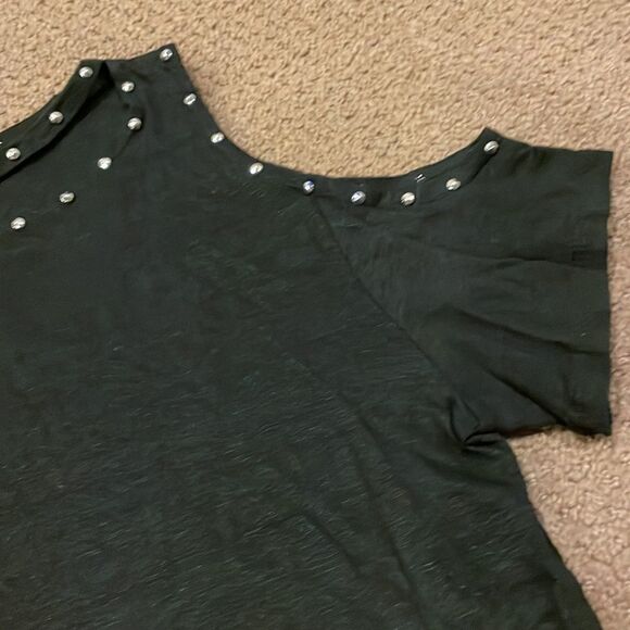 Generation Love Women’s Black Short-Sleeve Cold Shoulder Studded Top - Picture 3 of 7
